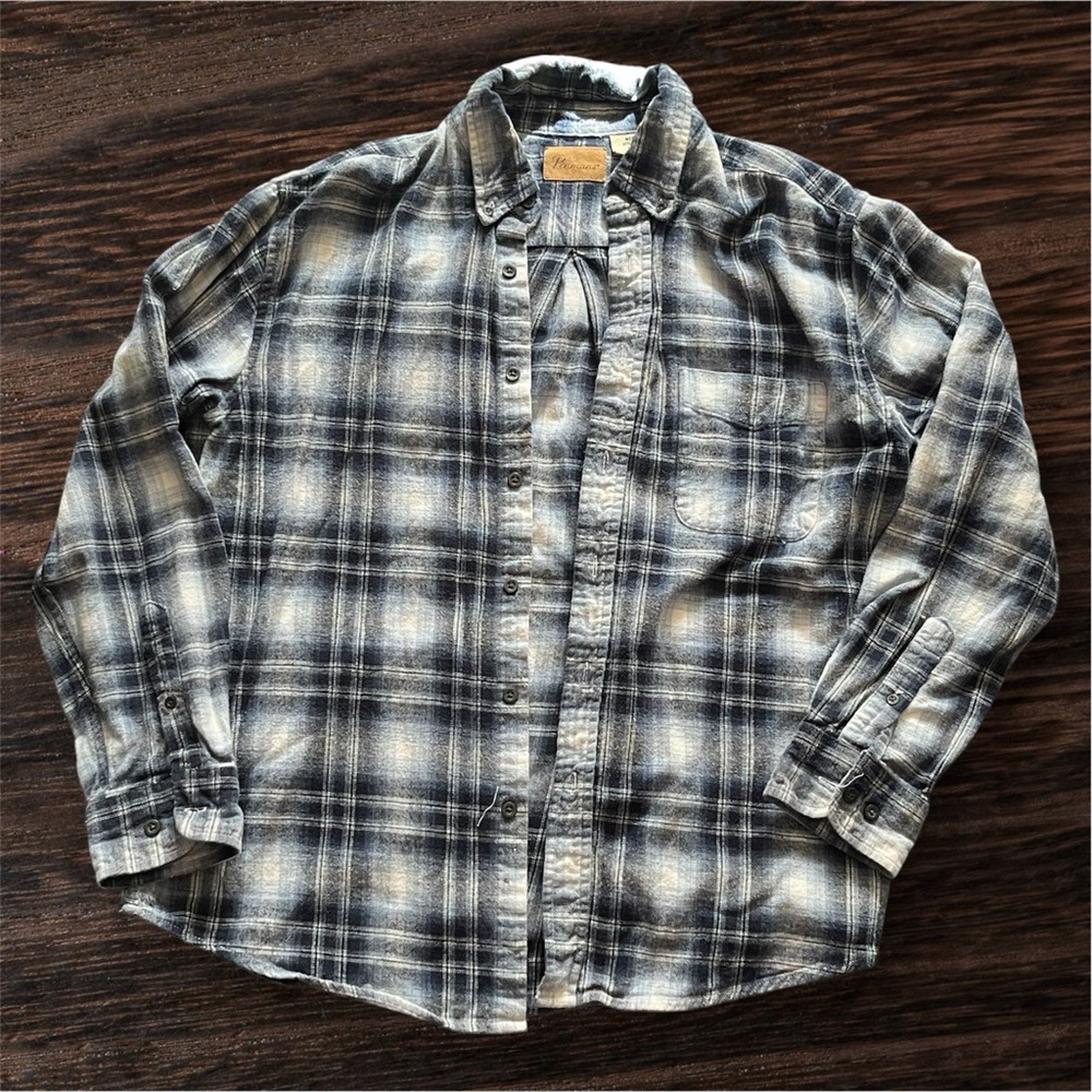 Men's Plaid Button-Down Shirt in Blue and White